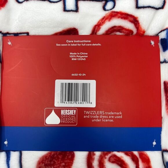 Brand new Twizzlers Oversized Plush Throw Blanket - Picture 2 of 2